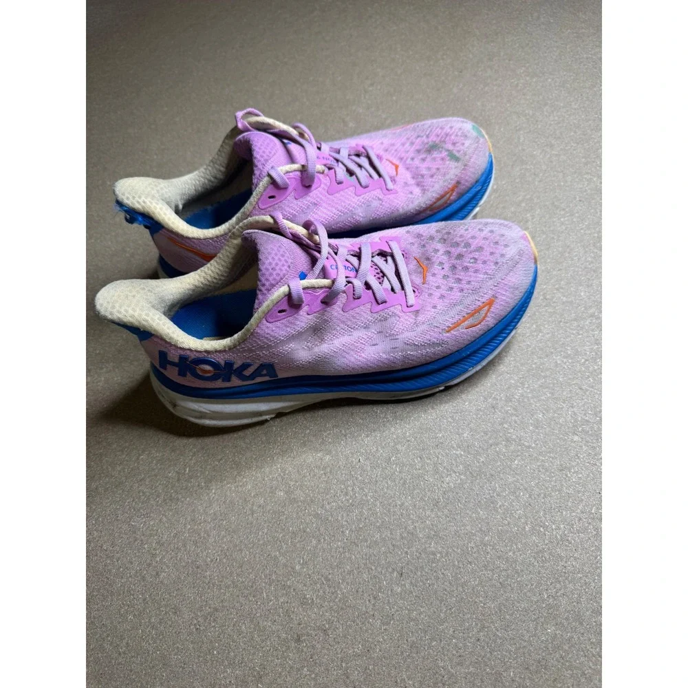 Hoka One One Clifton 9 Womens 7.5 Pink Blue Running Shoes 1127896 CSLC